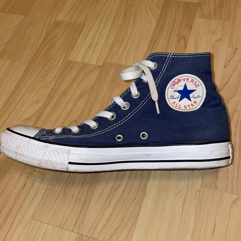High Top Converse Size 8.5 Navy